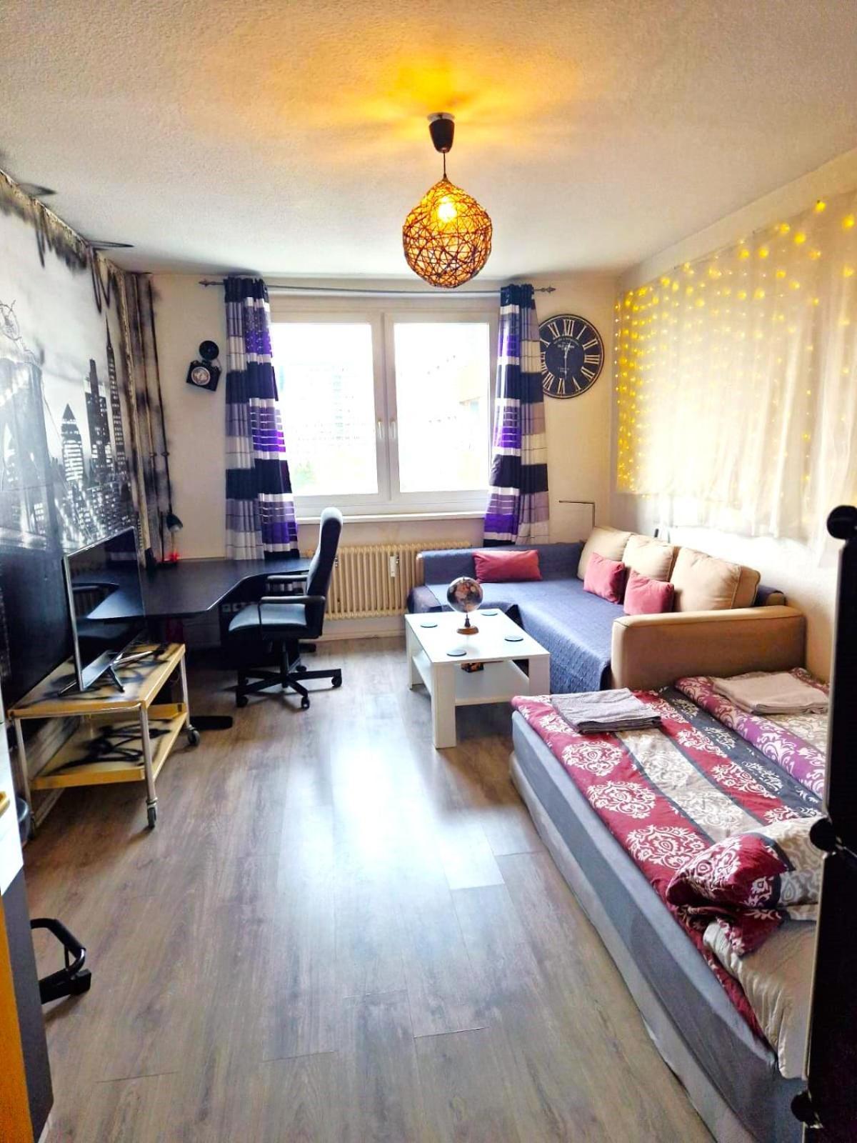 Cozy Trendy Spacious Room In Green Area 12 Min. Near To The Center Alexanderplatz Berlijn Buitenkant foto